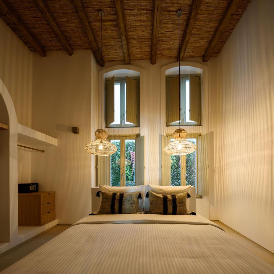 Bed & Breakfast Este Luxury Fira (Santorini)