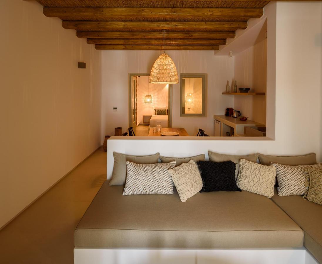 Este Luxury Fira (Santorini)
